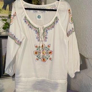 Ladies Double D Ranch white beaded blouse Large. Ties at waist.